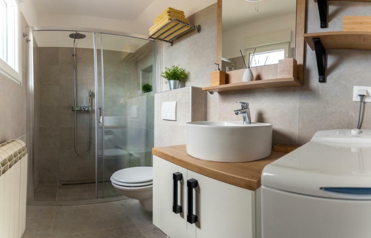 Apartment Katalea Малинска Екстериор снимка