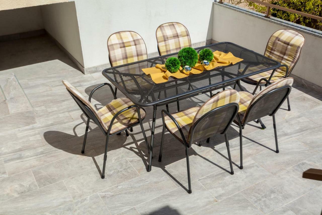 Apartment Katalea Малинска Екстериор снимка